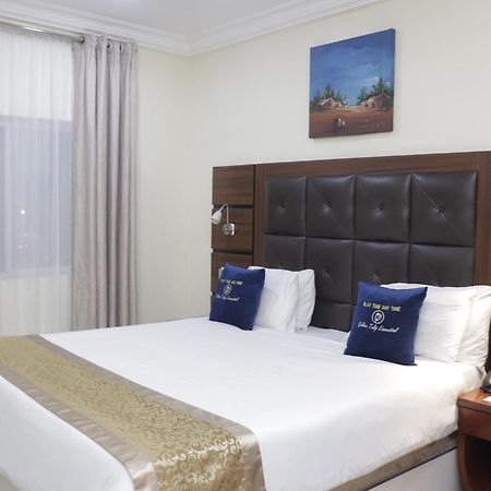 Golden Tulip Hotel- Evergreen Port Harcourt Esterno foto